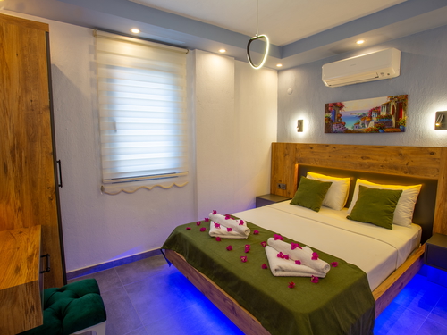  gece  -  Kasım
  | Kaş Bayındır'da Doğa Manzaralı, Korunaklı Muhafazakar Villa